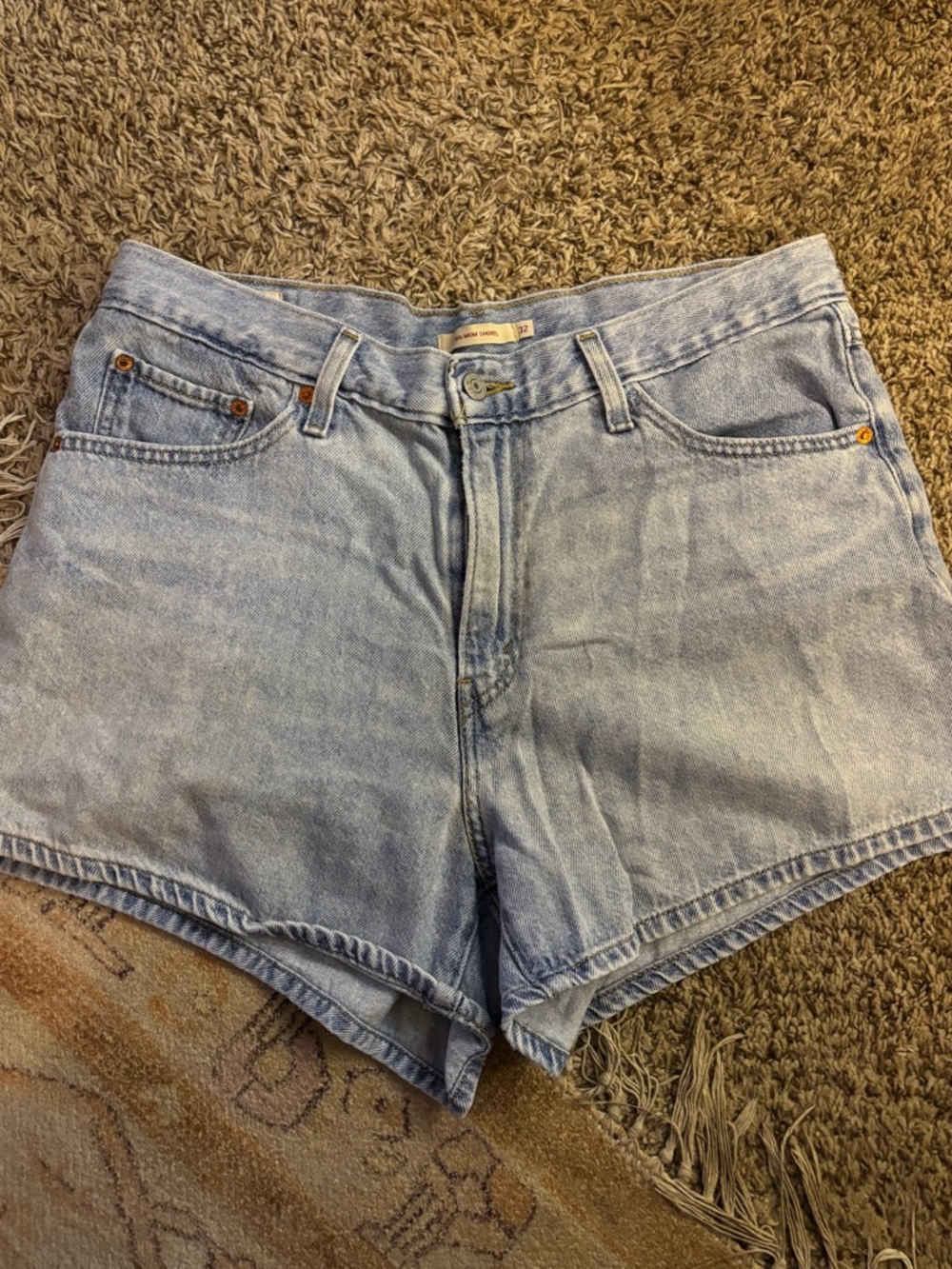 Levi 80s Mom Short